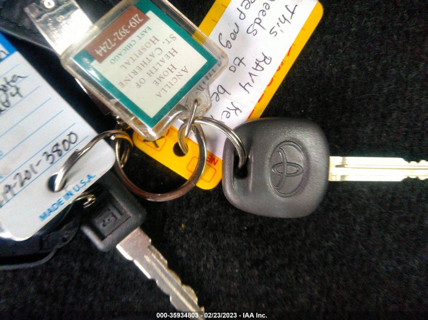2013 TOYOTA RAV4 XLE - JTMRFREVXD5015127