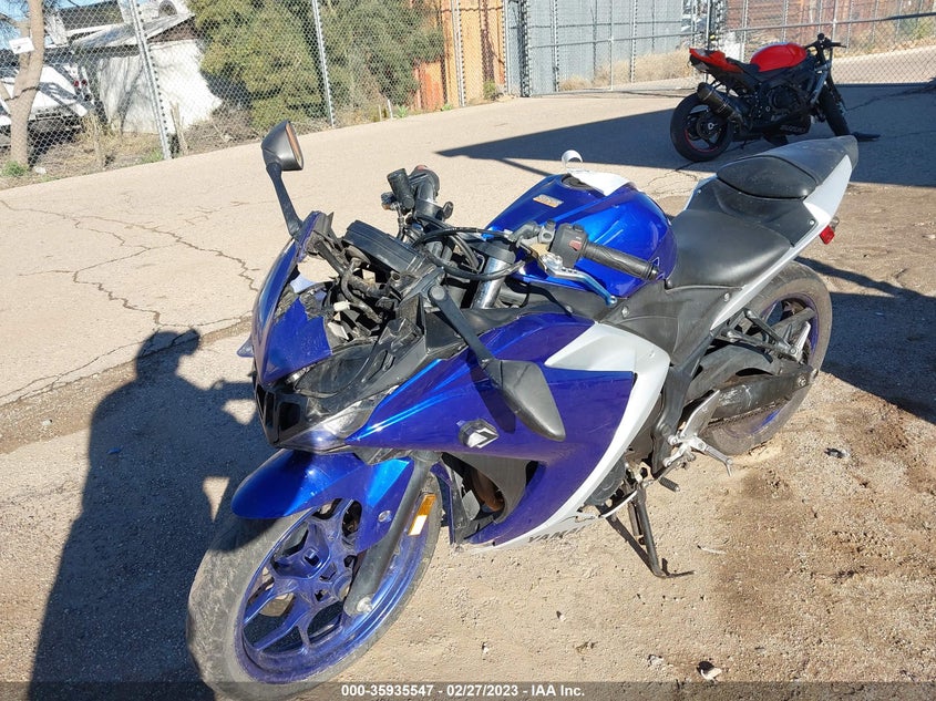 VIN MH3RH06Y4HK016328 2017 YAMAHA YZFR3