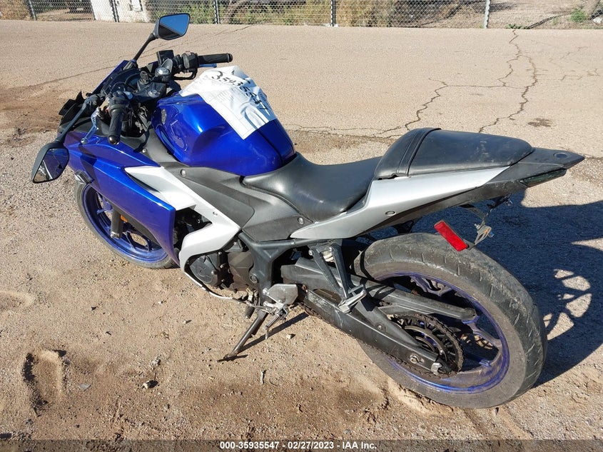 VIN MH3RH06Y4HK016328 2017 YAMAHA YZFR3