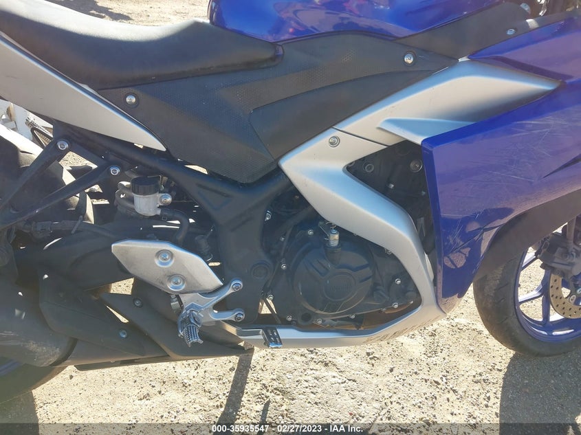 VIN MH3RH06Y4HK016328 2017 YAMAHA YZFR3