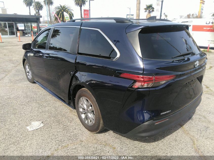 2022 TOYOTA SIENNA XLE - 5TDJRKEC7NS103591