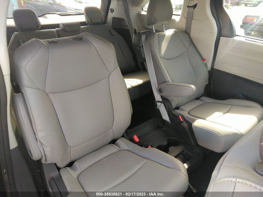 2022 TOYOTA SIENNA XLE - 5TDJRKEC7NS103591