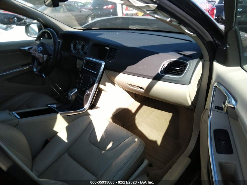 2013 VOLVO S60 T5 - YV1612FS5D2184688