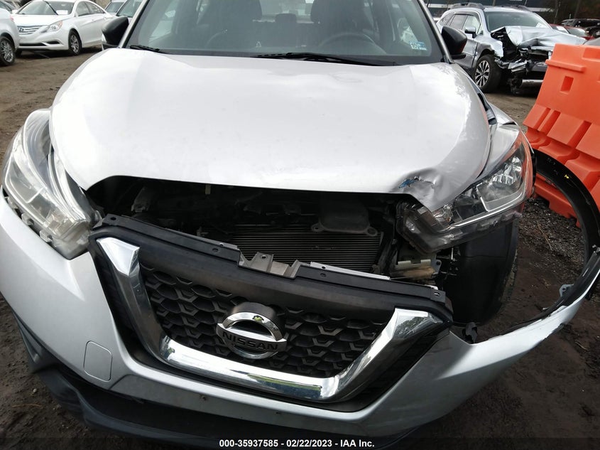 VIN 3N1CP5CU9KL518671 2019 NISSAN KICKS S