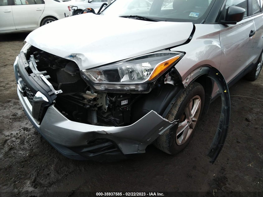 VIN 3N1CP5CU9KL518671 2019 NISSAN KICKS S