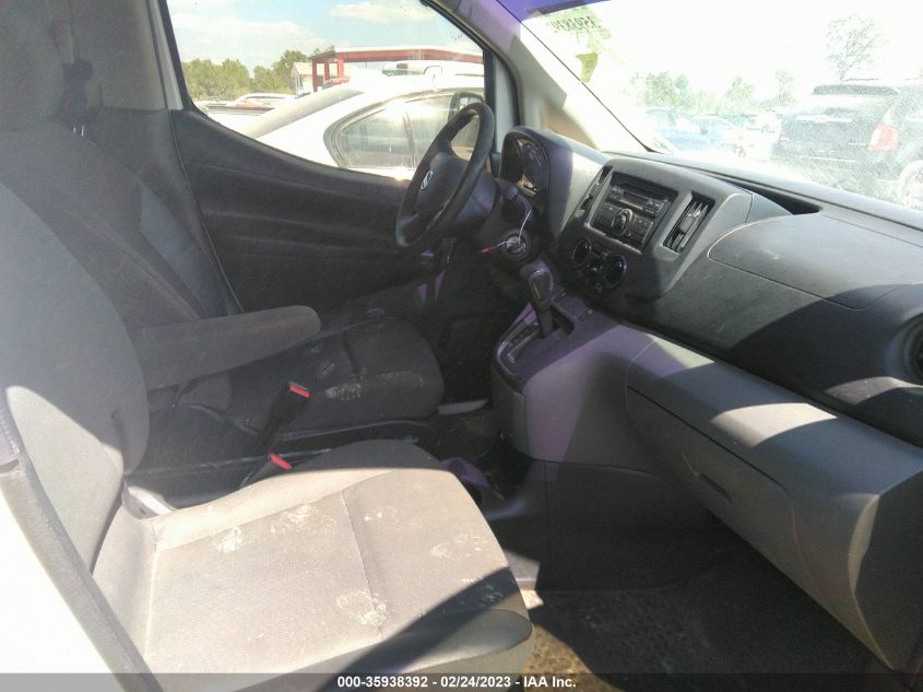 2015 NISSAN NV200 SV - 3N6CM0KN4FK736030