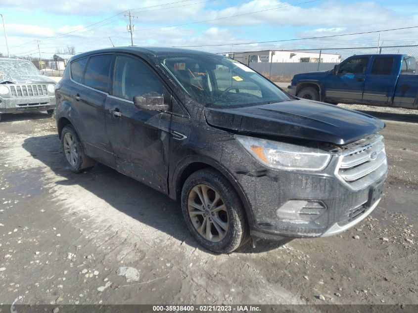 2017 FORD ESCAPE SE - 1FMCU9G96HUB29564