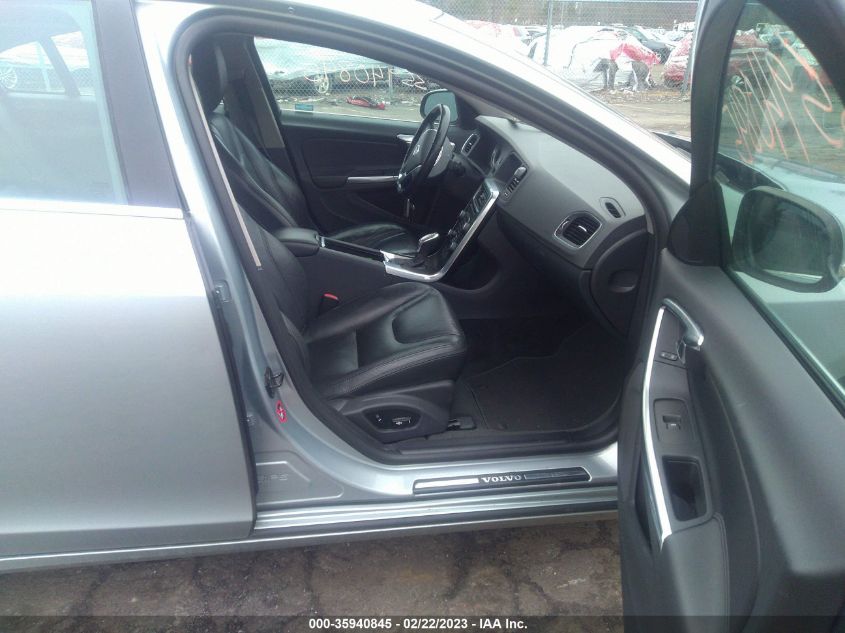 2013 VOLVO S60 T5 - YV1612FH6D2183912