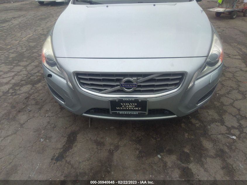2013 VOLVO S60 T5 - YV1612FH6D2183912