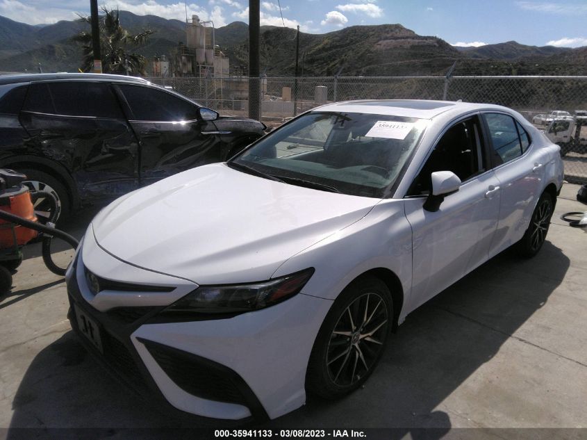 2021 TOYOTA CAMRY SE - 4T1T11AK3MU601896