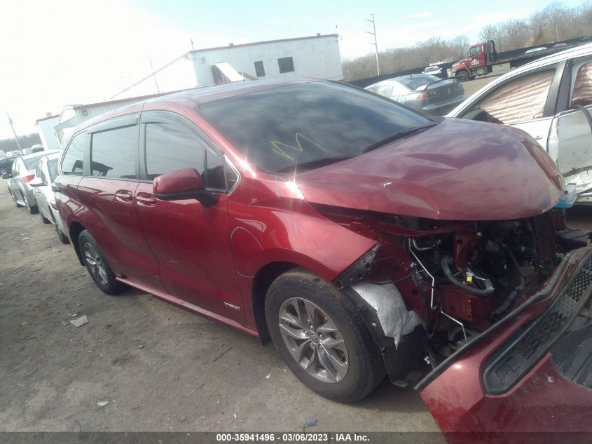 2021 TOYOTA SIENNA LE - 5TDKRKEC7MS028197