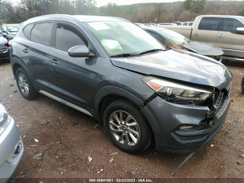2017 HYUNDAI TUCSON SE - KM8J33A45HU496430