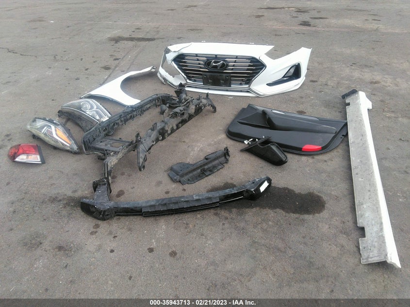 VIN 5NPE24AF9JH621297 2018 HYUNDAI SONATA SE