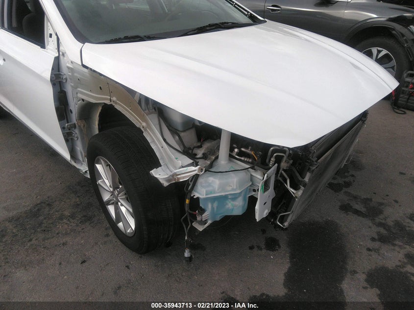 VIN 5NPE24AF9JH621297 2018 HYUNDAI SONATA SE