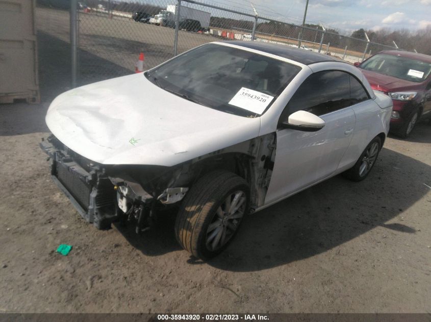 2015 VOLKSWAGEN EOS KOMFORT - WVWBW8AH9FV003632