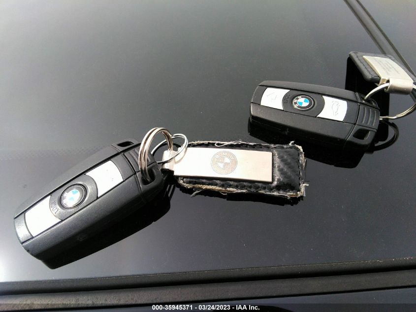 2013 BMW X1 XDRIVE28I - WBAVL1C57DVR87261