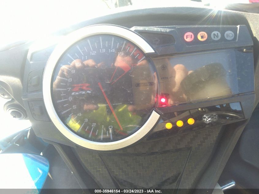 2011 SUZUKI GSX-R600 - JS1GN7FA5B2103117