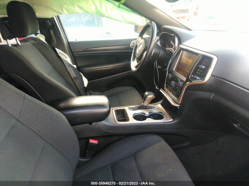 VIN 1C4RJFAG1HC849938 2017 JEEP GRAND CHEROKEE LAREDO