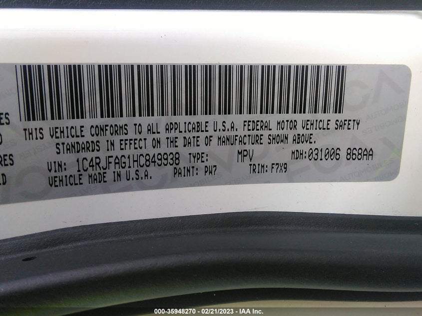 VIN 1C4RJFAG1HC849938 2017 JEEP GRAND CHEROKEE LAREDO