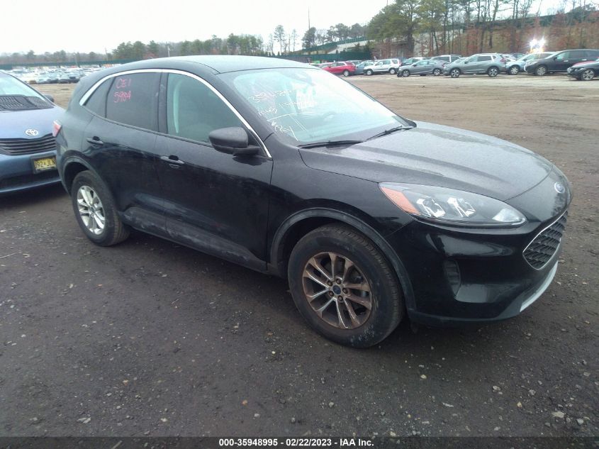 1FMCU9G68NUA83740 2022 FORD ESCAPE - Image 1