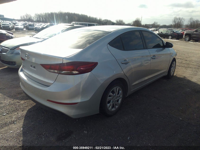 VIN 5NPD74LFXJH316451 2018 HYUNDAI ELANTRA SE