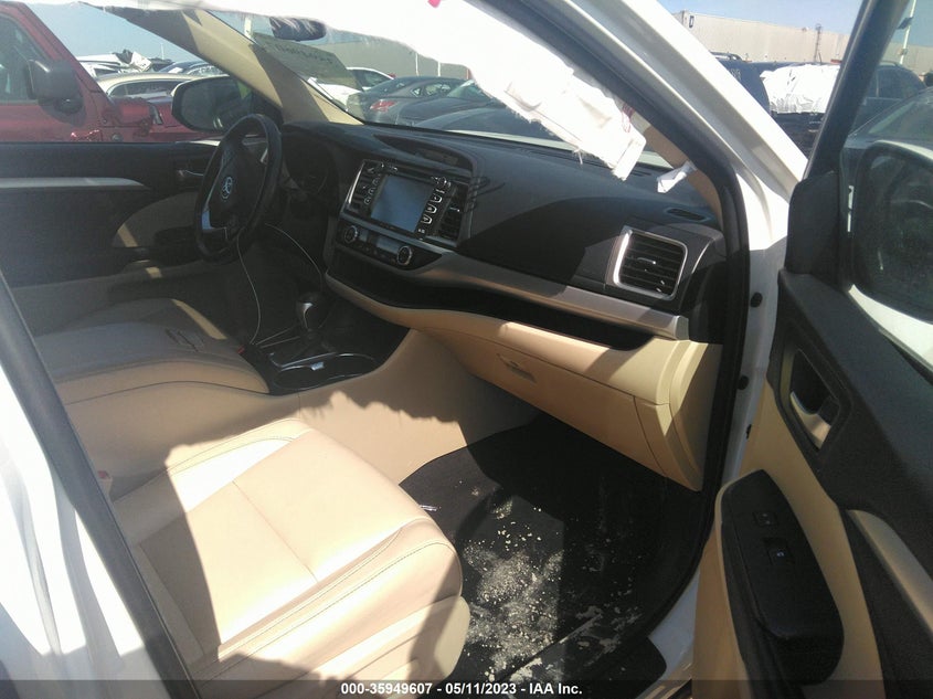 VIN 5TDJGRFH4JS038153 2018 TOYOTA HIGHLANDER HYBRID XLE