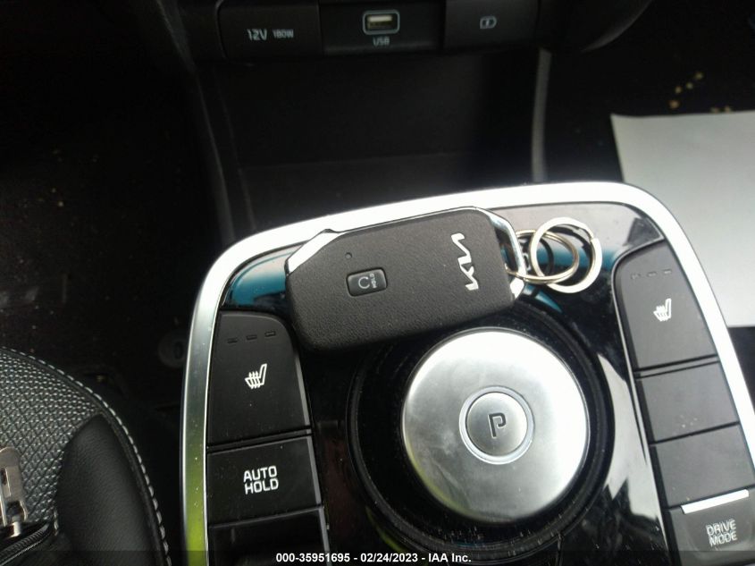 2022 KIA NIRO EV EX KNDCC3LG3N5144585