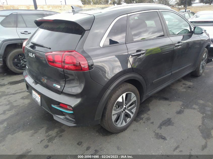 2022 KIA NIRO EV EX KNDCC3LG3N5144585