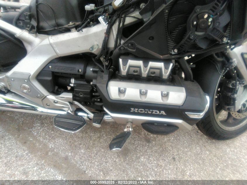 2018 HONDA GL1800 D JH2SC7959JK003645