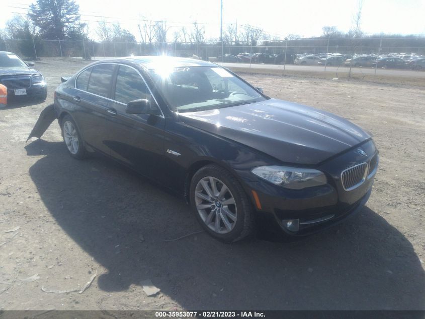 2013 BMW 5 SERIES 528I XDRIVE - WBAXH5C57DD108042