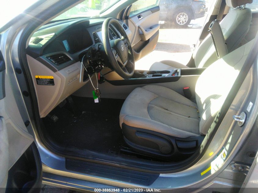 2017 HYUNDAI SONATA SE - 5NPE24AF3HH559972