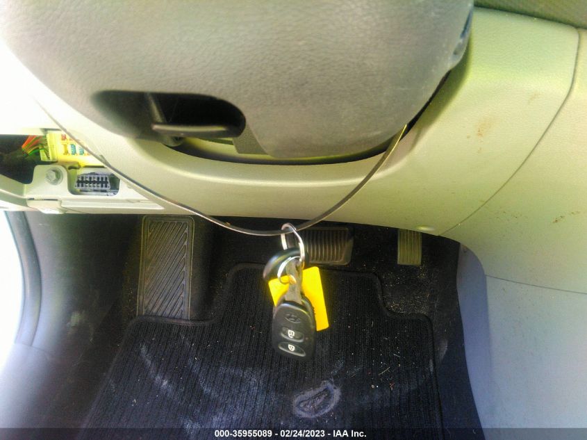 2013 HYUNDAI ACCENT SE - KMHCU5AE8DU091568