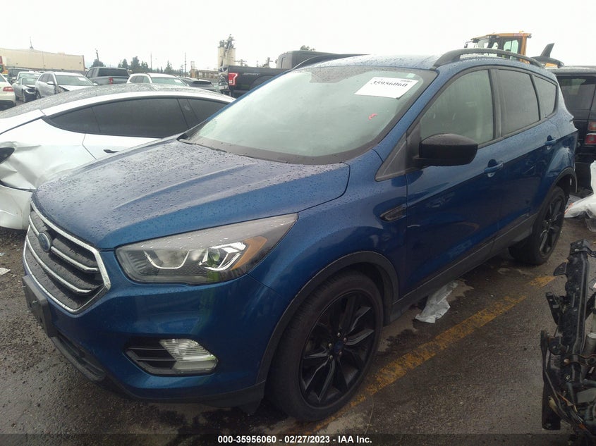 VIN 1FMCU0GD3JUD21899 2018 FORD ESCAPE SE