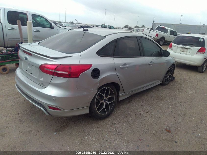 2016 FORD FOCUS SE - 1FADP3F22GL237899