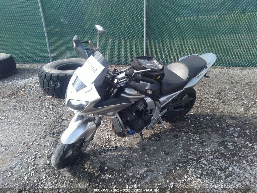 2005 YAMAHA FZS10 JYARN07Y95A001777
