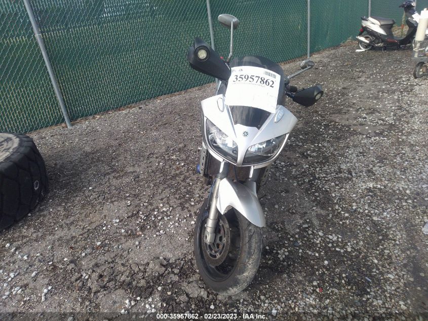 2005 YAMAHA FZS10 JYARN07Y95A001777