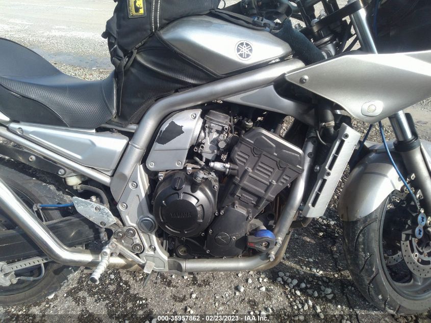 2005 YAMAHA FZS10 JYARN07Y95A001777