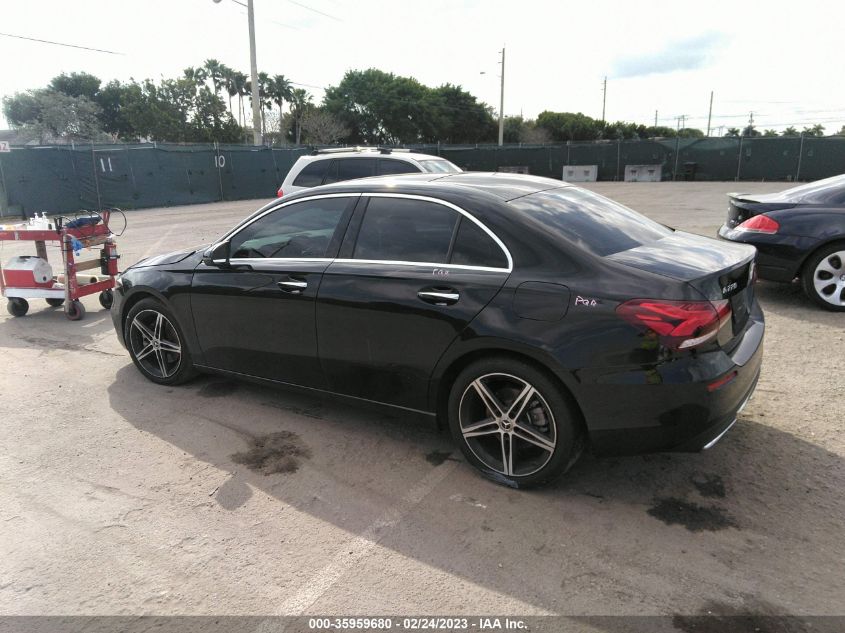 2021 MERCEDES-BENZ A-CLASS A 220 W1K3G4FB0MJ320689