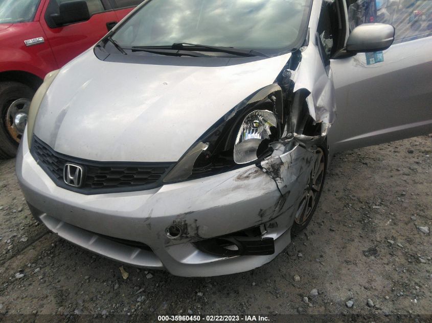 2013 HONDA FIT SPORT - JHMGE8H54DC030572