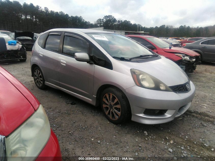 2013 HONDA FIT SPORT - JHMGE8H54DC030572