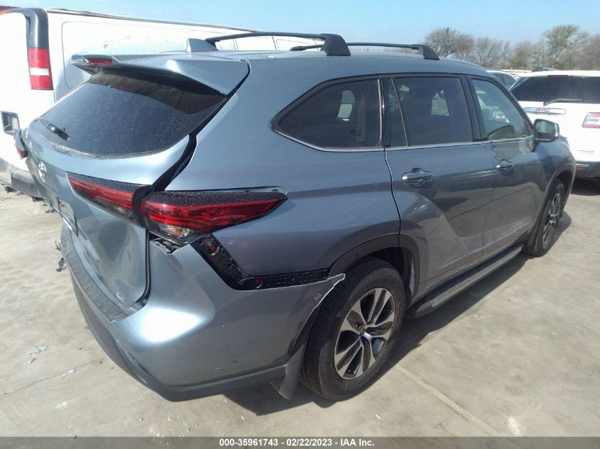 2022 TOYOTA HIGHLANDER XLE - 5TDGZRAH3NS112275