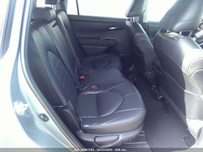 2022 TOYOTA HIGHLANDER XLE - 5TDGZRAH3NS112275
