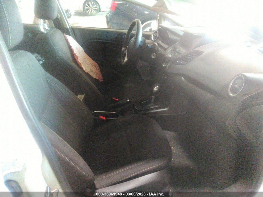 VIN 3FADP4BJ6KM123401 2019 FORD FIESTA SE