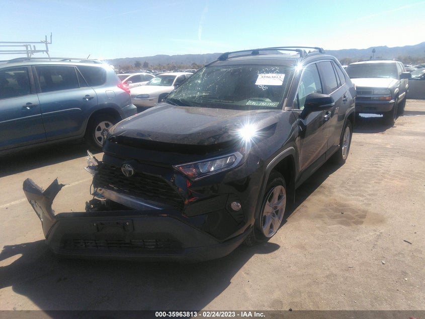 VIN 2T3W1RFV4KC017379 2019 TOYOTA RAV4 XLE