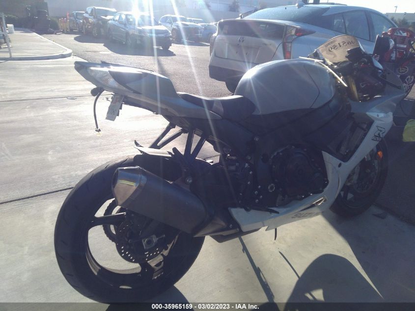 2022 SUZUKI GSX-R750 - JS1GR7MA7N7100928