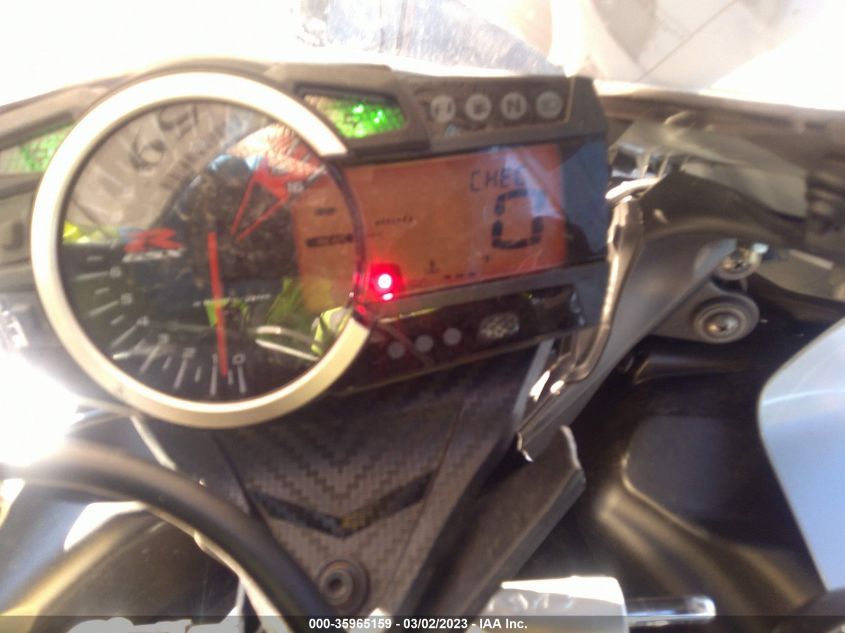 2022 SUZUKI GSX-R750 - JS1GR7MA7N7100928