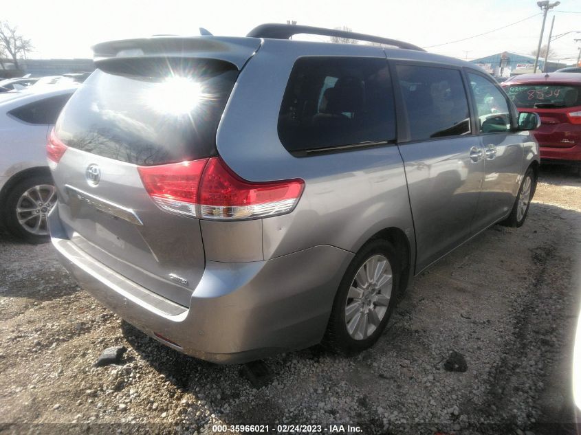 5TDYK3DC7CS247021 2012 TOYOTA SIENNA, photo no. 4