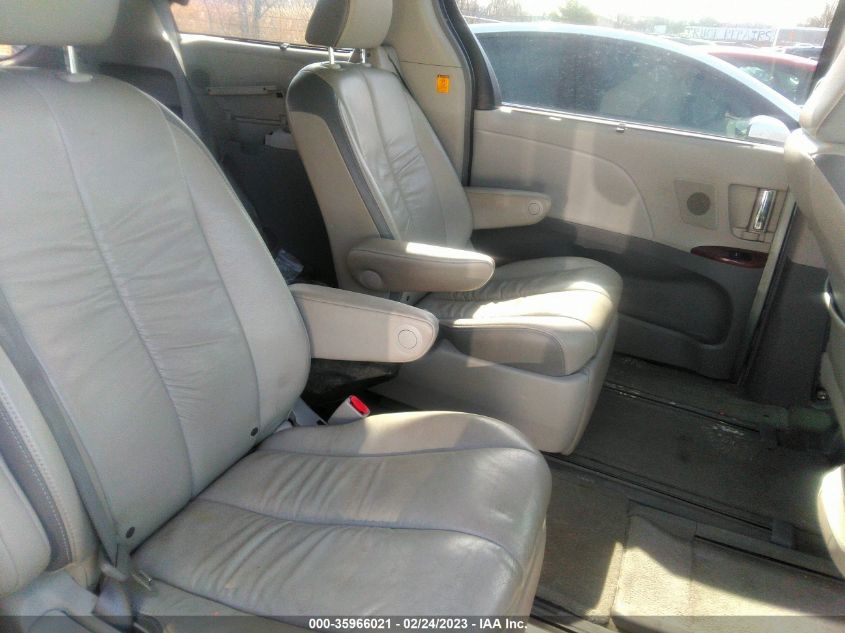 5TDYK3DC7CS247021 2012 TOYOTA SIENNA, photo no. 8