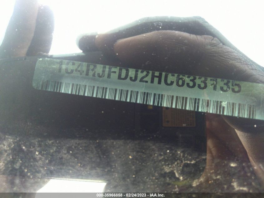 2017 Jeep Grand Cherokee - 1C4RJFDJ2HC633135