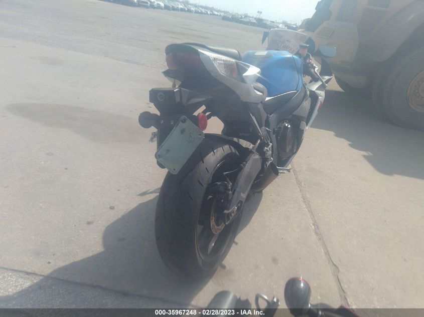 2011 SUZUKI GSX750 - JS1GR7MA8B2103071